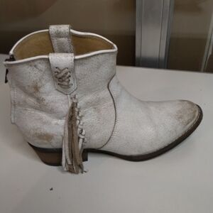 Very Volatile White Leather Tassel Ankle Bootie - Women's Fashion Boot
